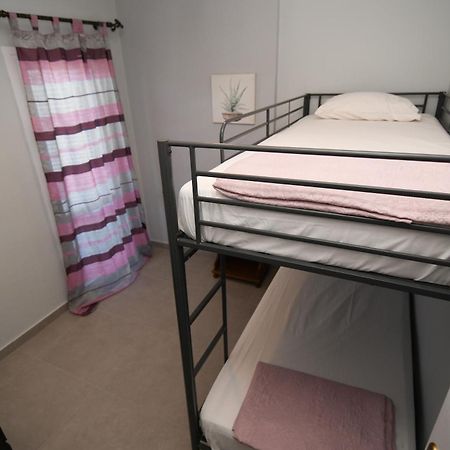 Rose Garden Apartments ミティカス エクステリア 写真