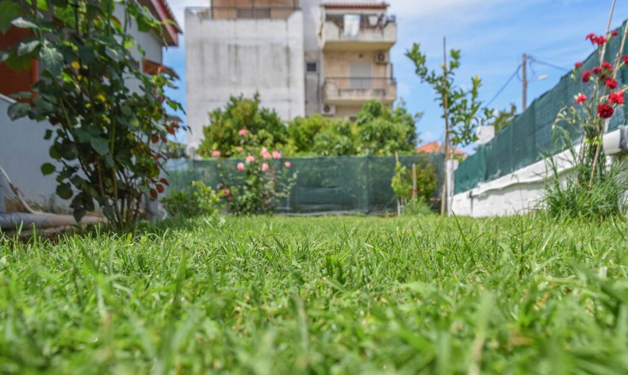 Rose Garden Apartments ミティカス エクステリア 写真