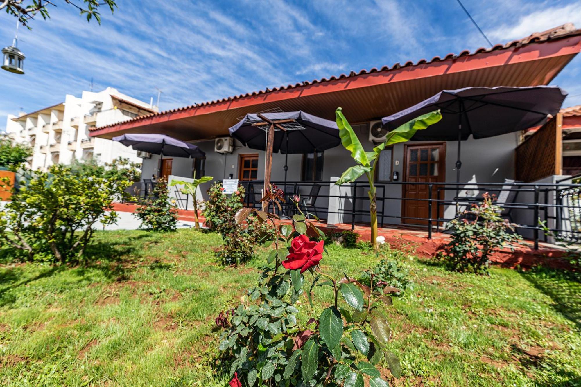 Rose Garden Apartments ミティカス 部屋 写真